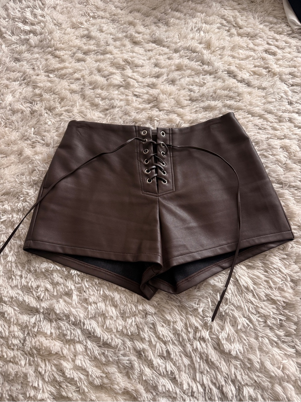 Super down Lace-Up Faux Leather High-Waist Women's Shorts - Dark Brown